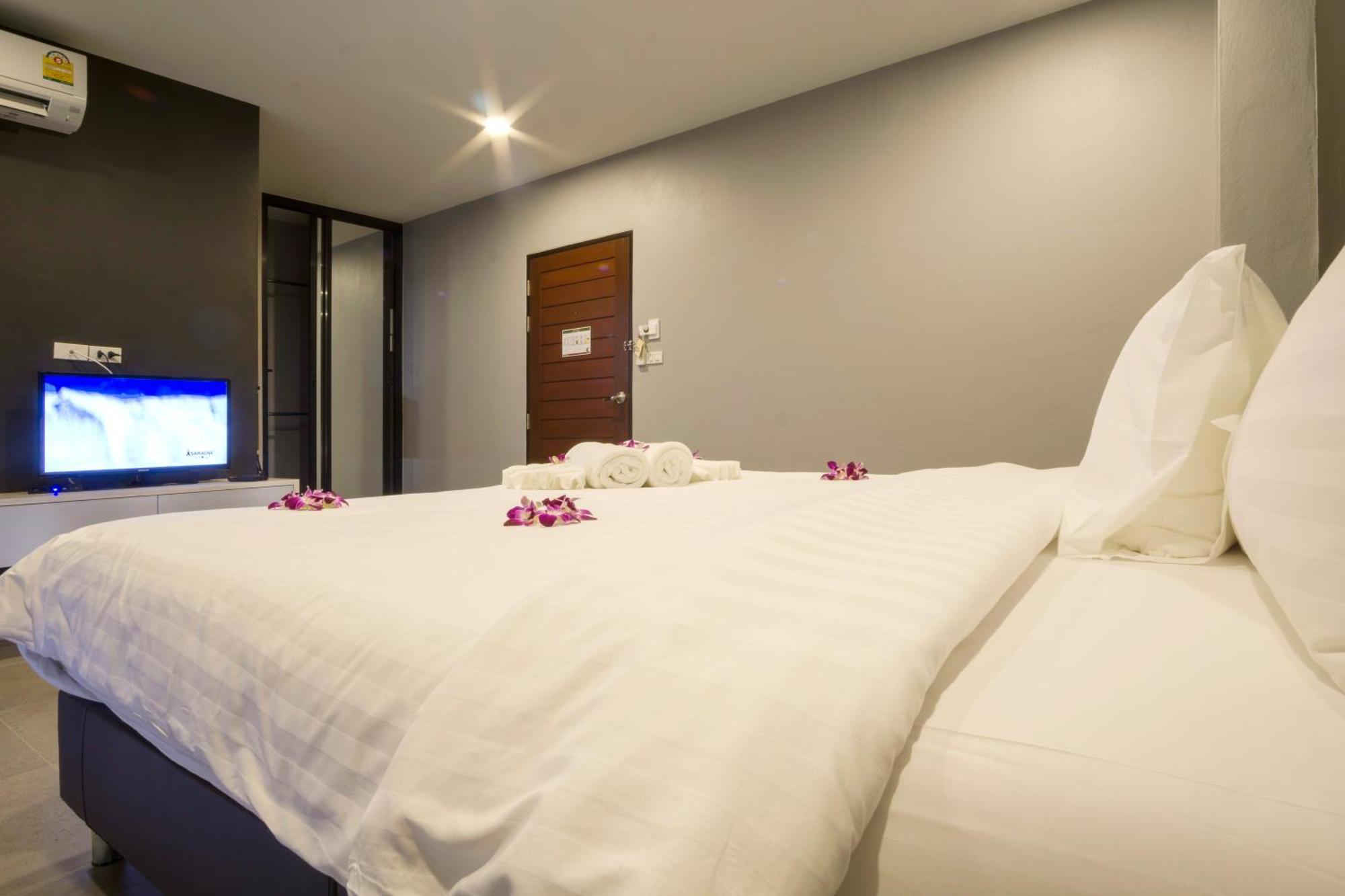 C Cha-Am Hotel Экстерьер фото